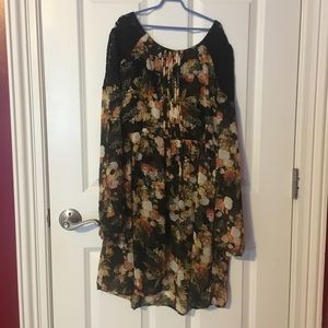 Long Sleeve Floral and Lace Dress